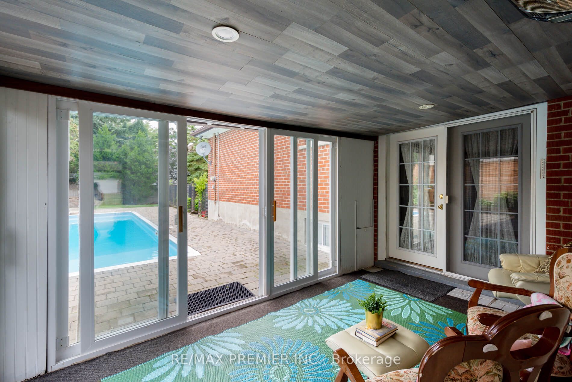 82 Donhill Cres