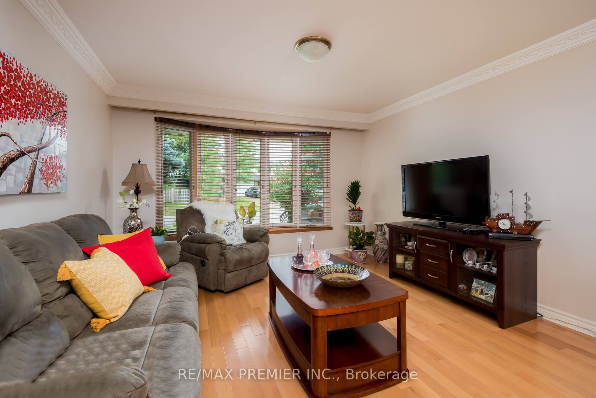 82 Donhill Cres