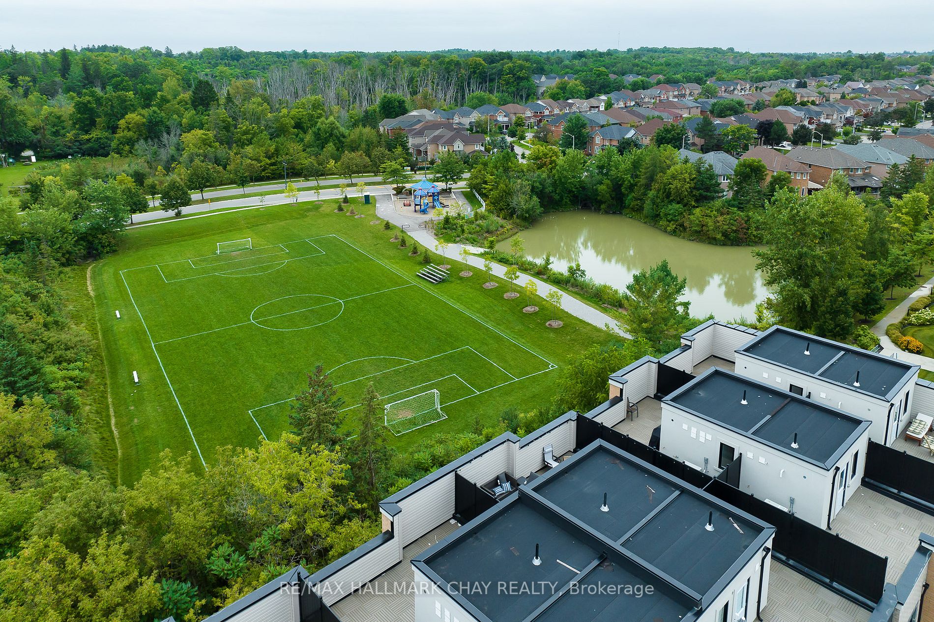 6 Sayers Lane, #16