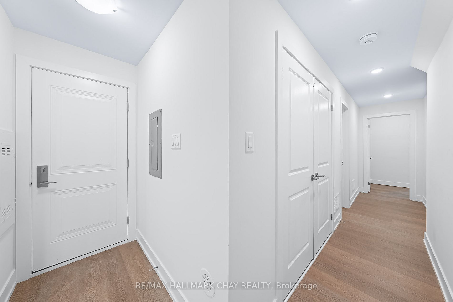 6 Sayers Lane, #16
