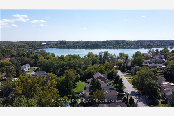 85 Fergus Ave, Richmond Hill