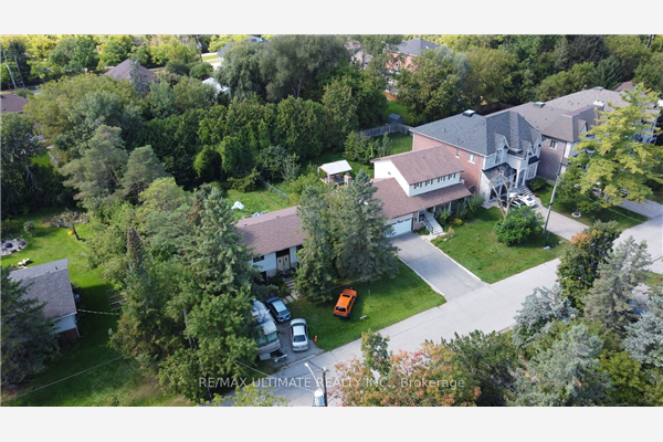82 Fergus Ave, Richmond Hill