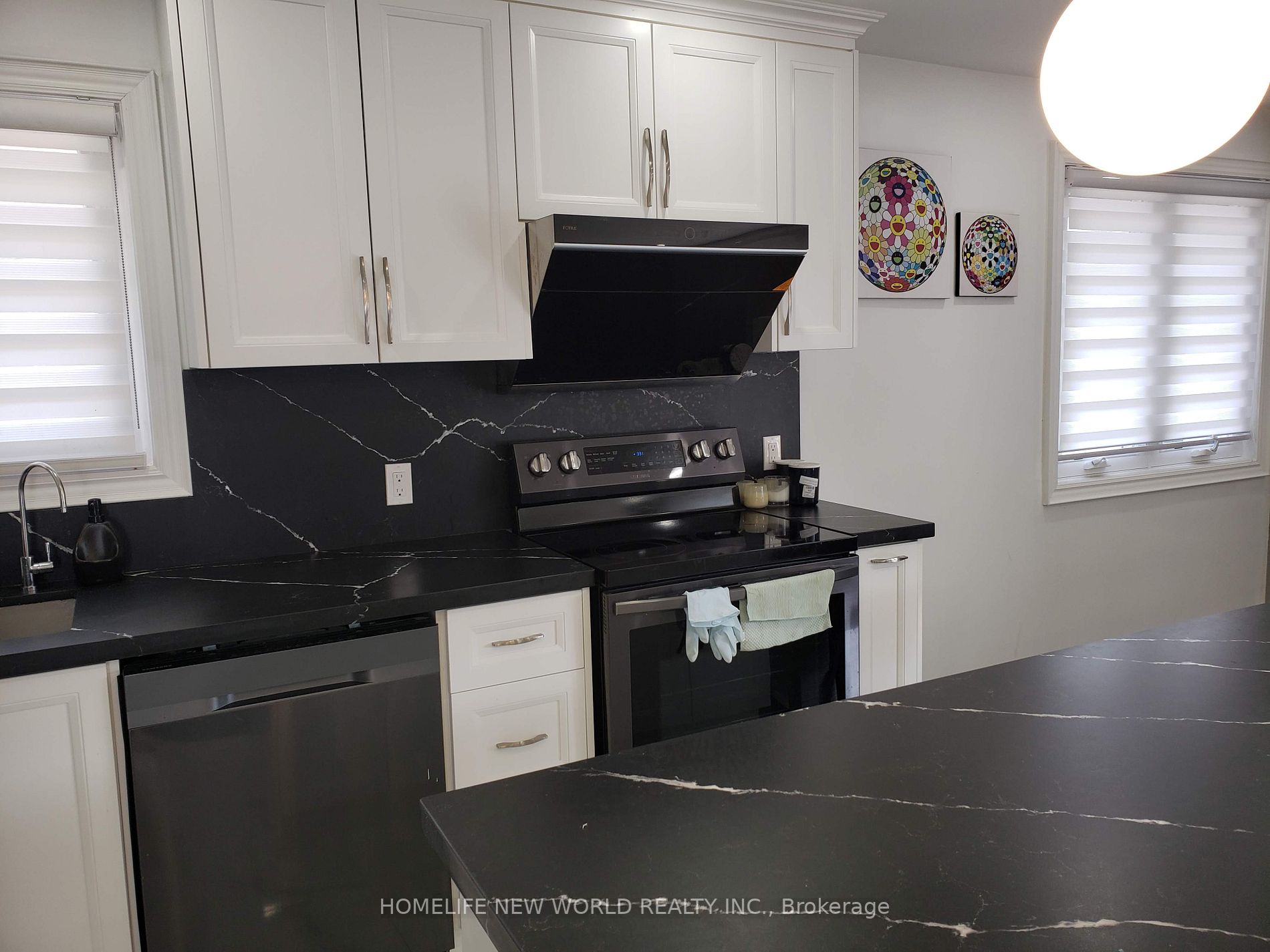 13 Rockport Cres, #Main