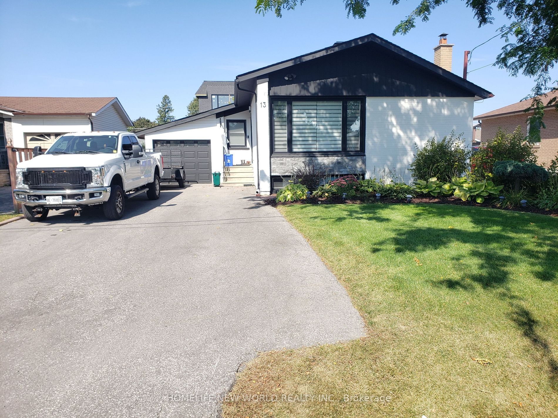 13 Rockport Cres, #Main