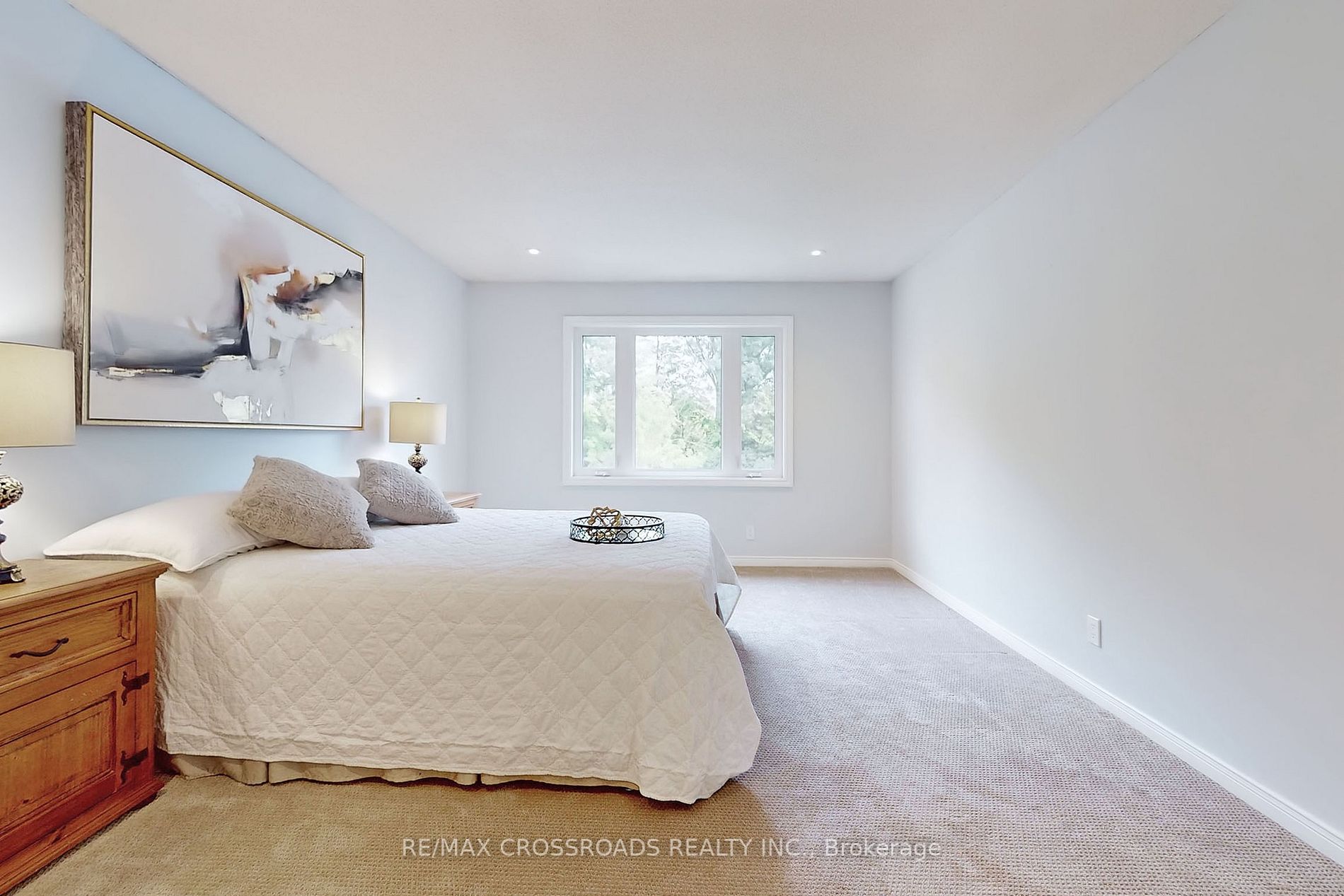 36 Pennock Cres
