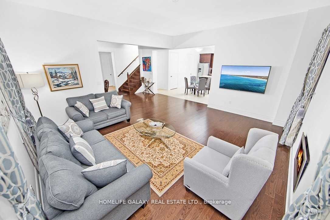 38 Ken Sinclair Cres