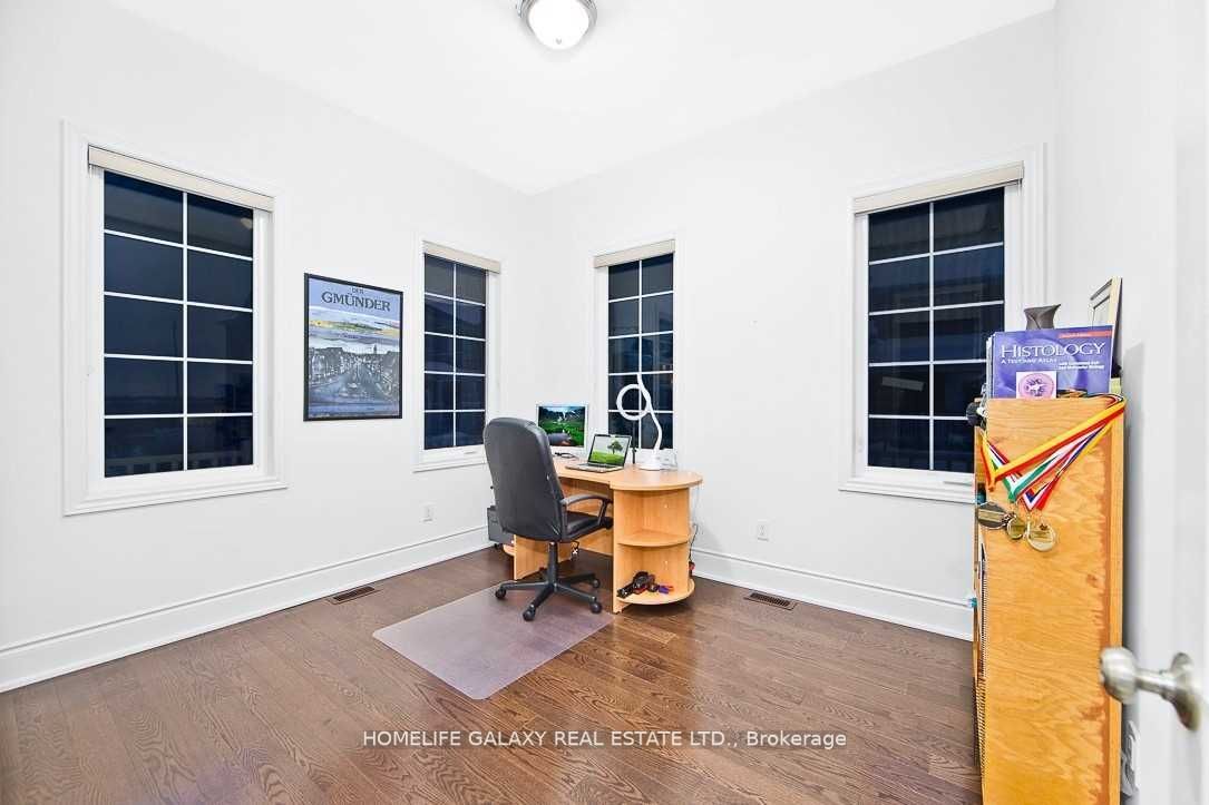 38 Ken Sinclair Cres