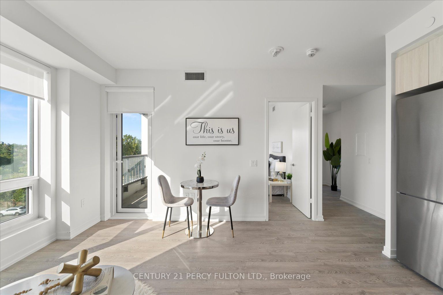 8868 Yonge St, #521E