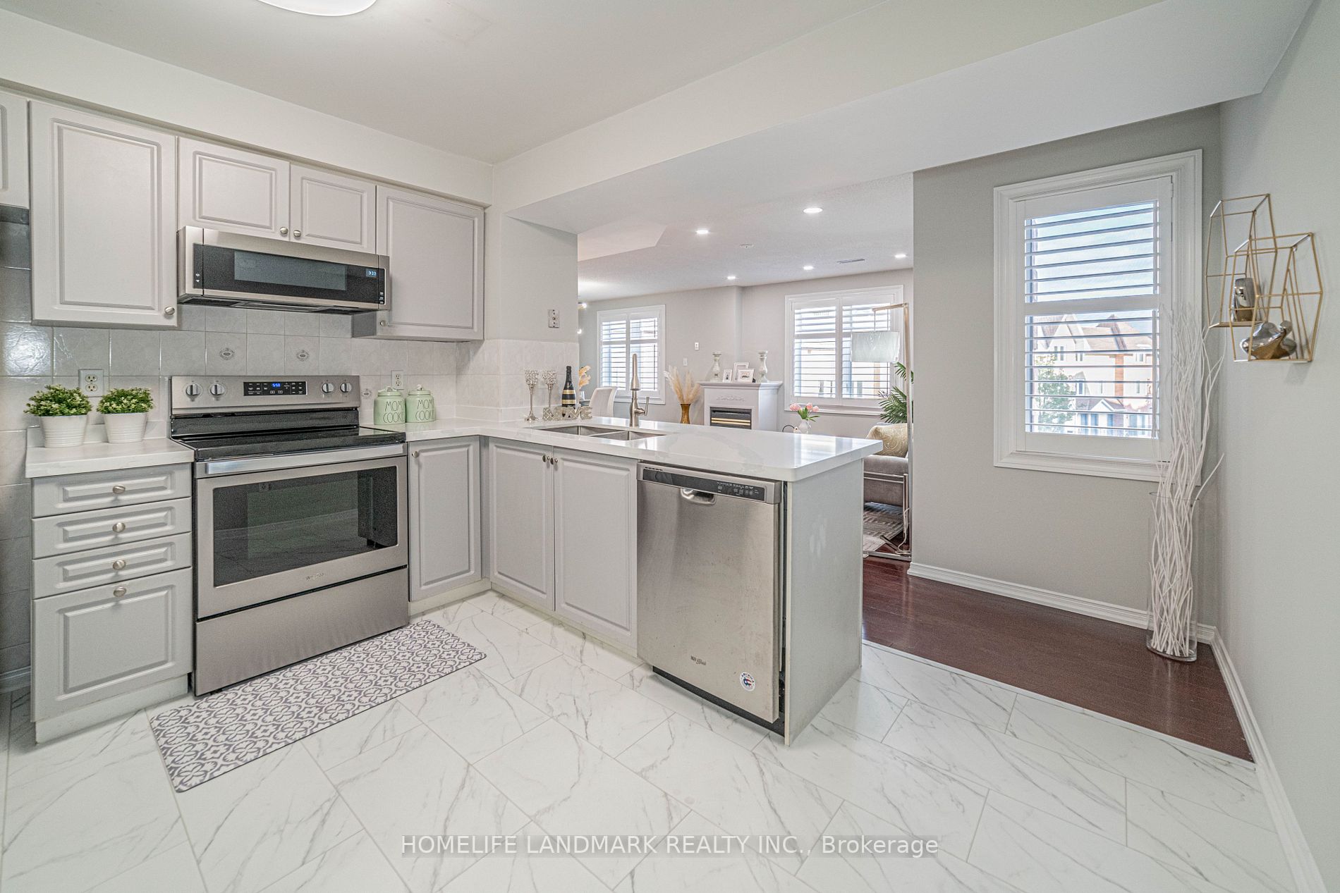 75 Weldrick Road E, #1025