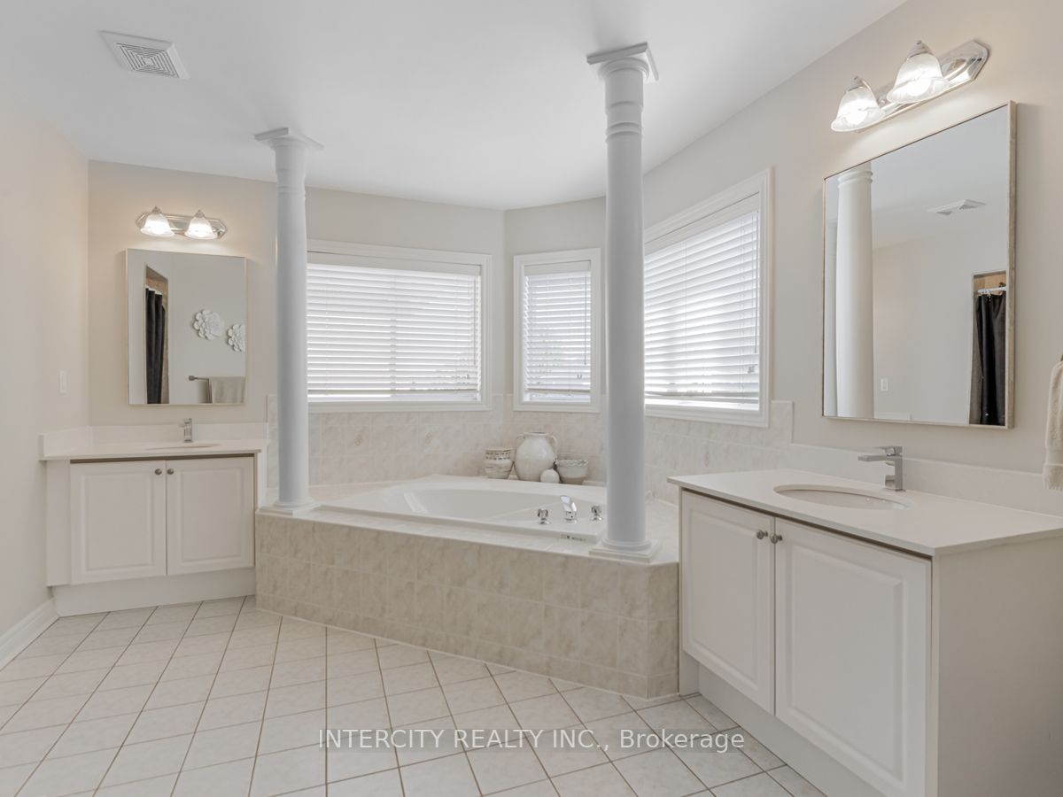 29 Avocet Dr