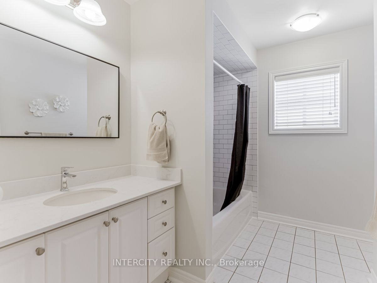 29 Avocet Dr