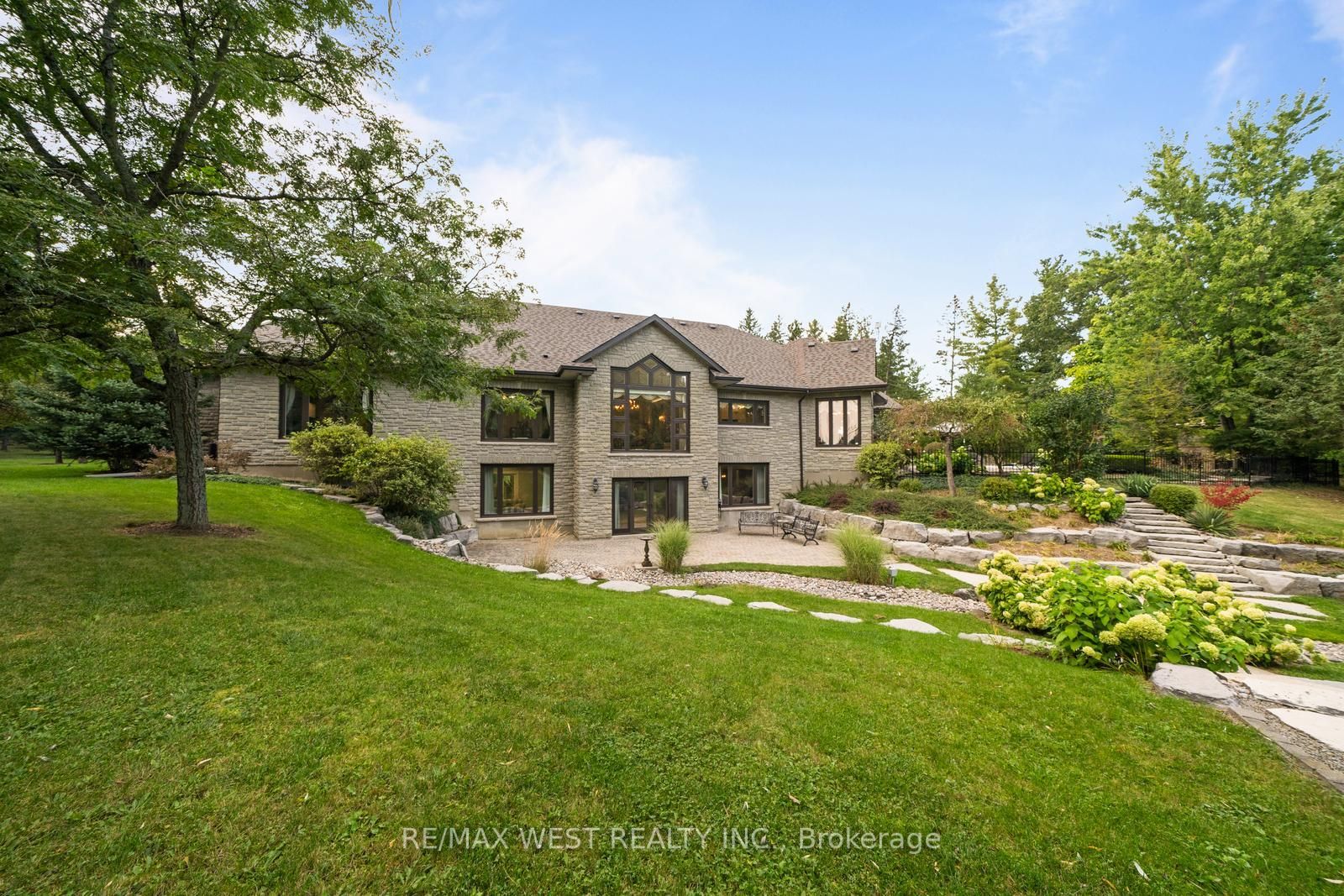 5775 Kirby Rd