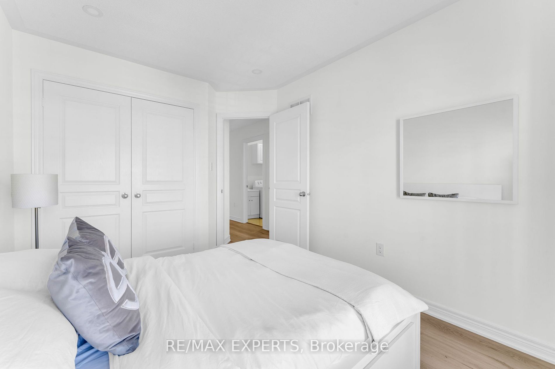 96 Pelee Ave