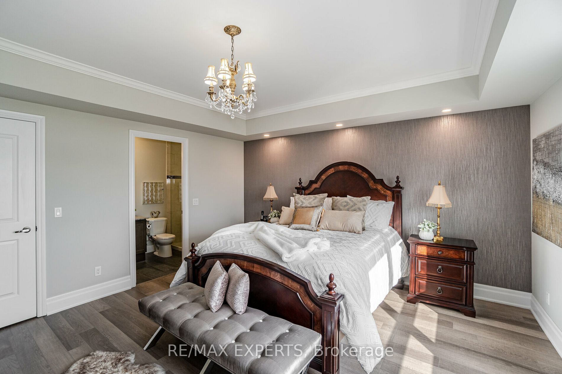 9255 Jane St, #1211