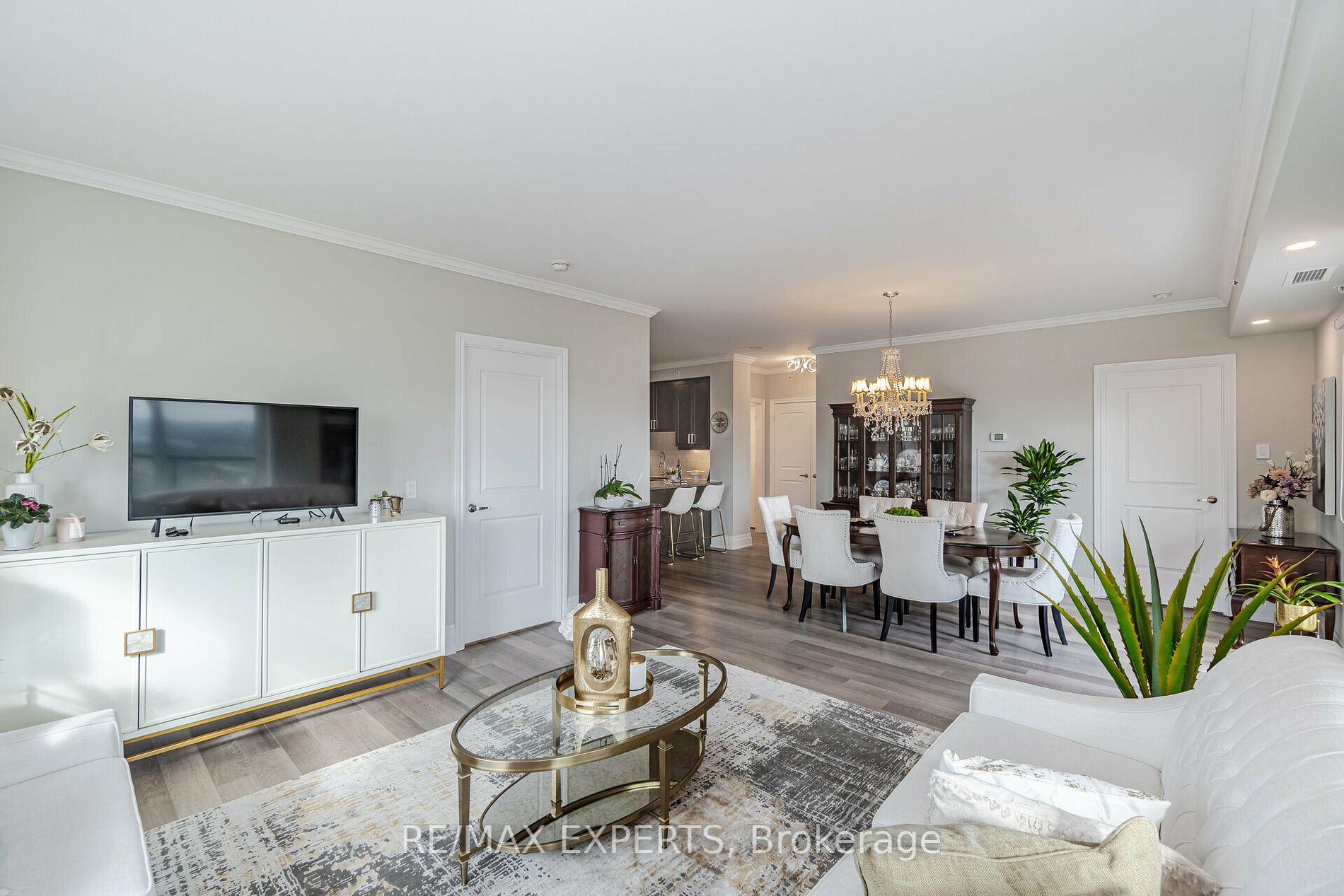 9255 Jane St, #1211