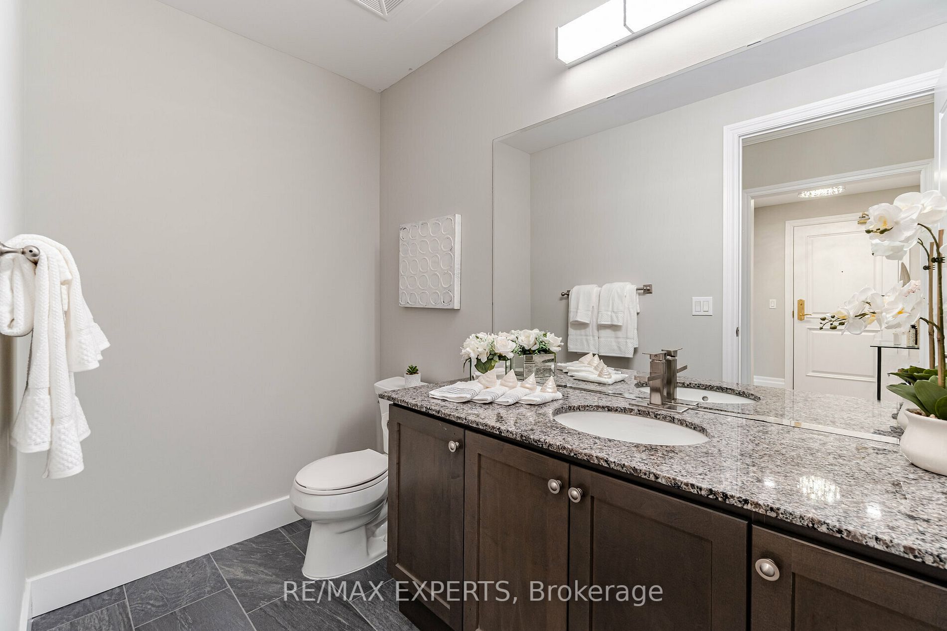 9255 Jane St, #1211