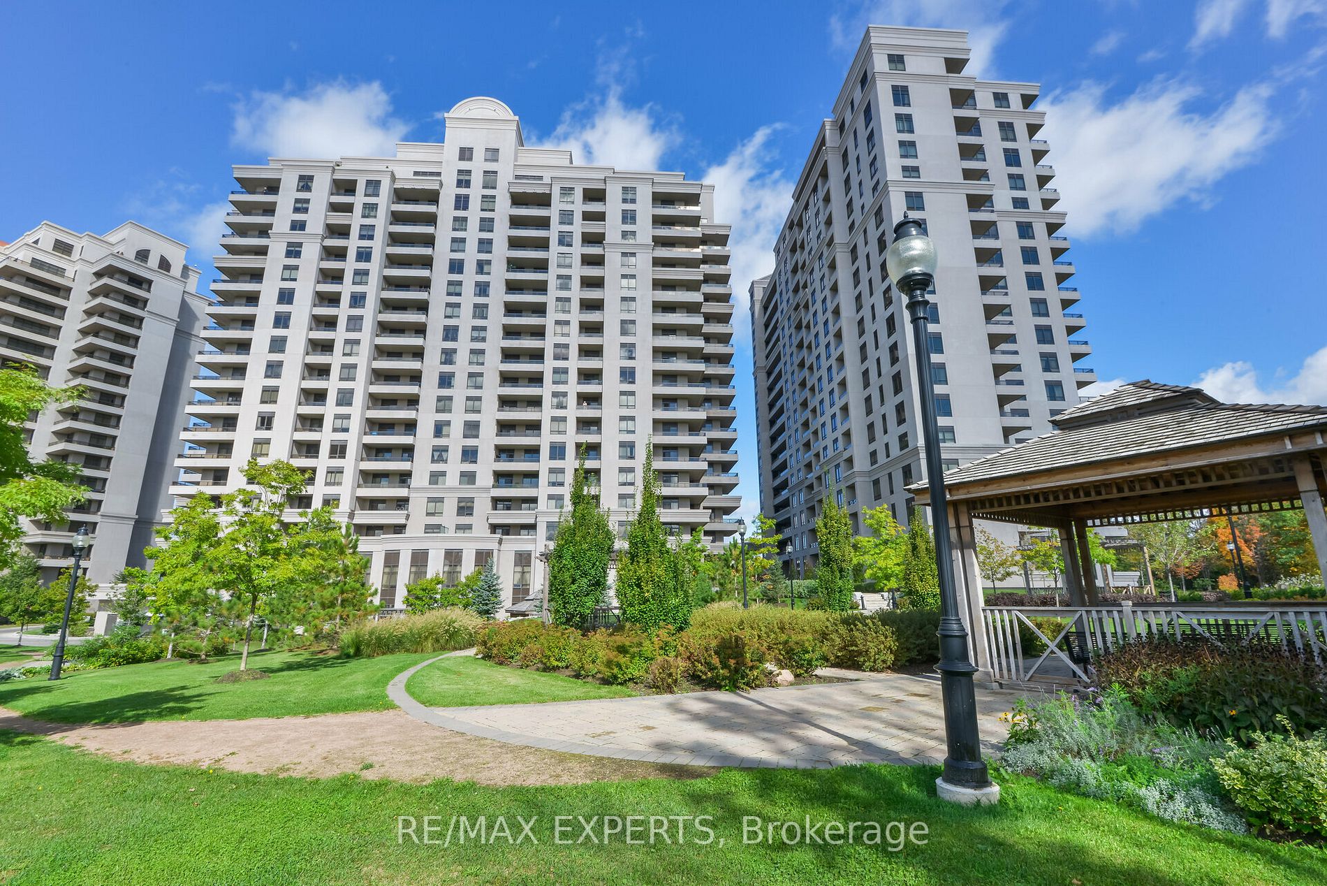 9255 Jane St, #1211