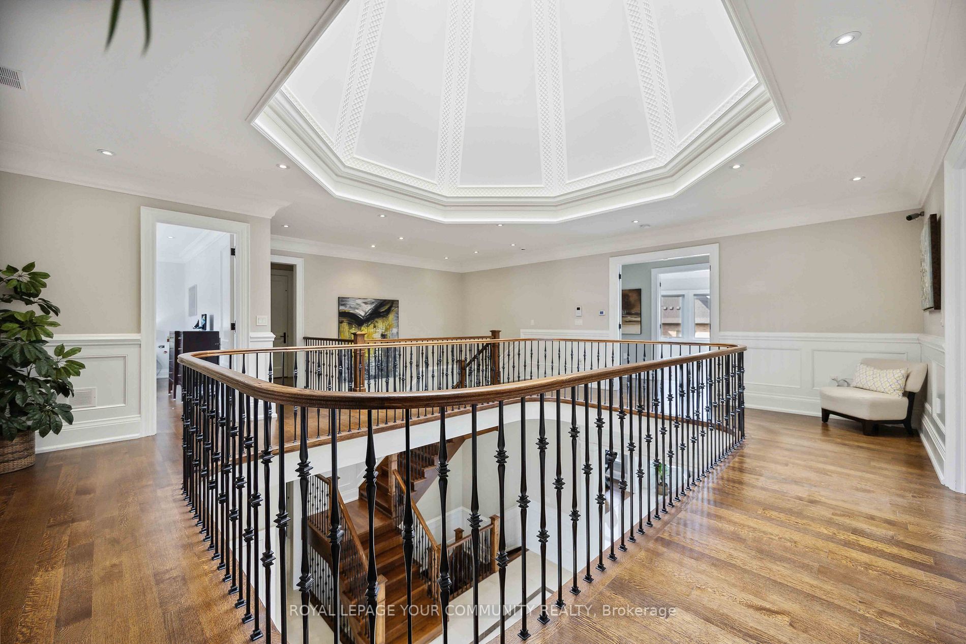 60 Westwood Lane