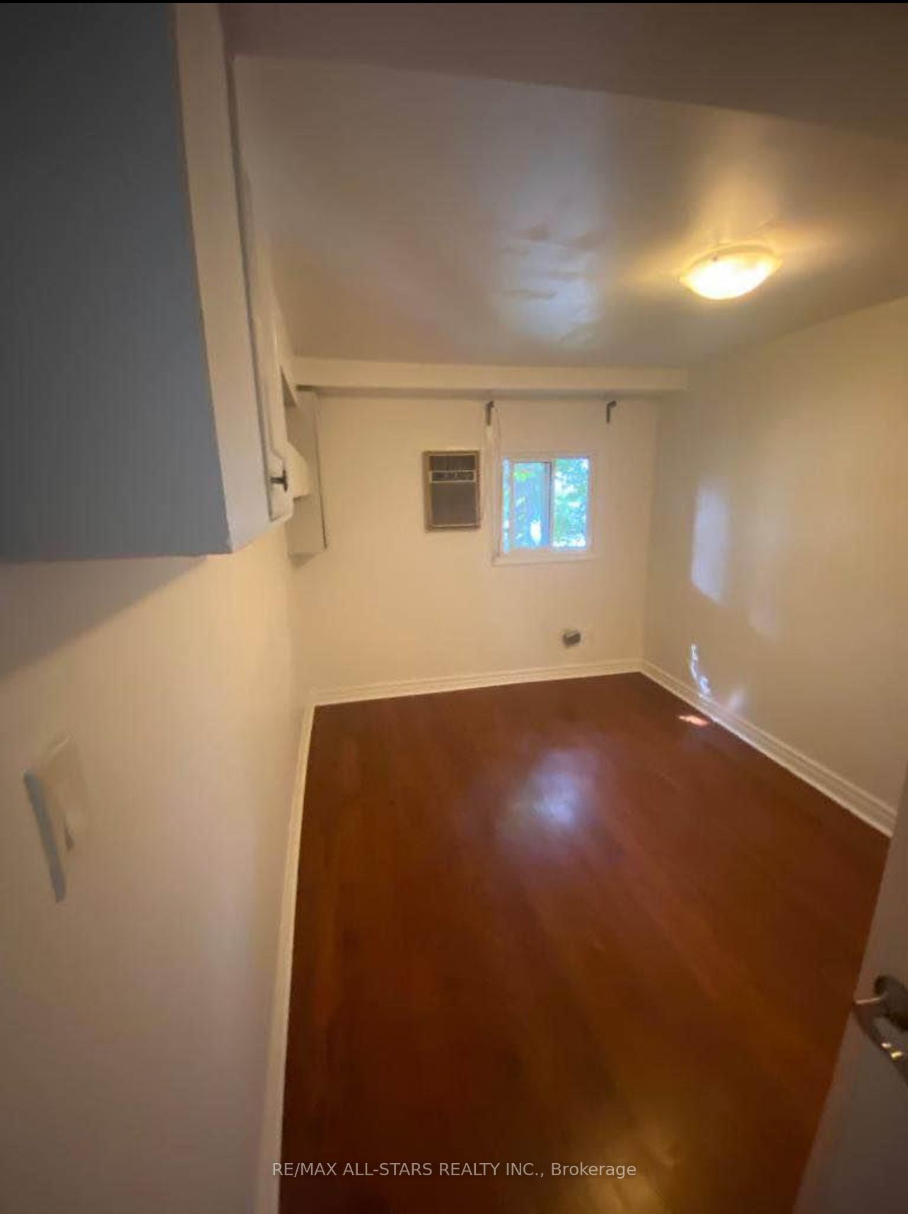 257 Parkwood Avenue