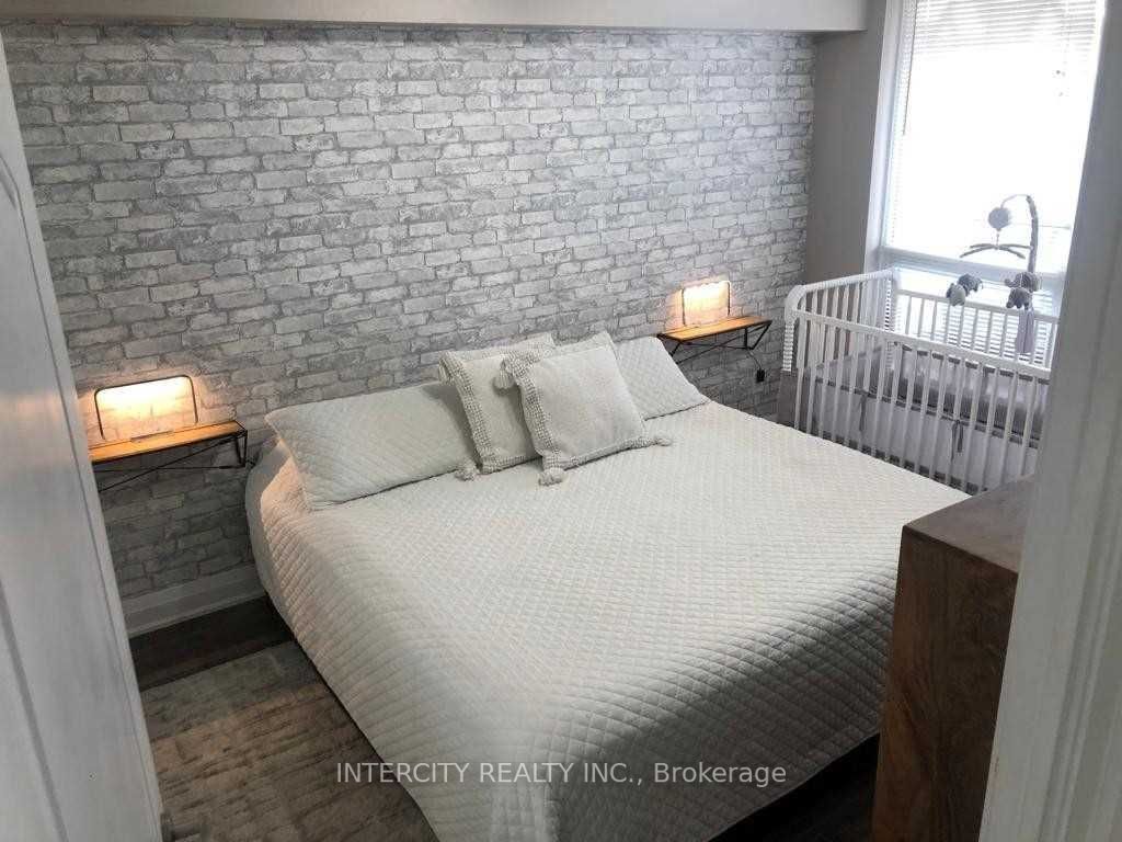 30 North Park Rd, #205