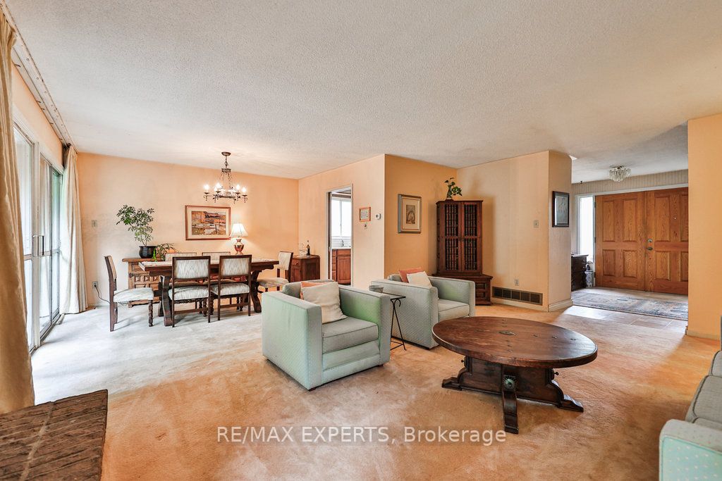 135 Camlaren Cres