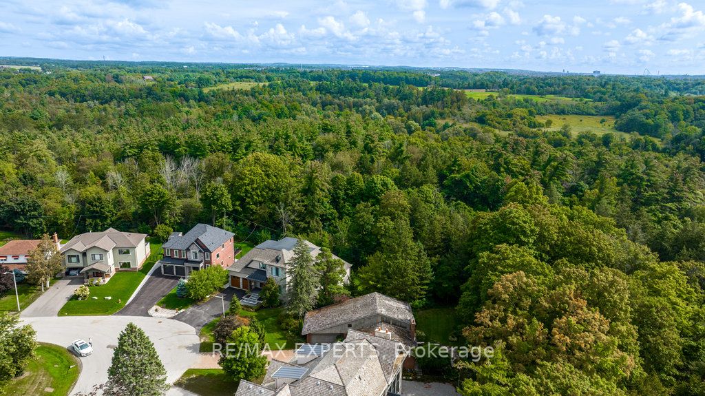 135 Camlaren Cres