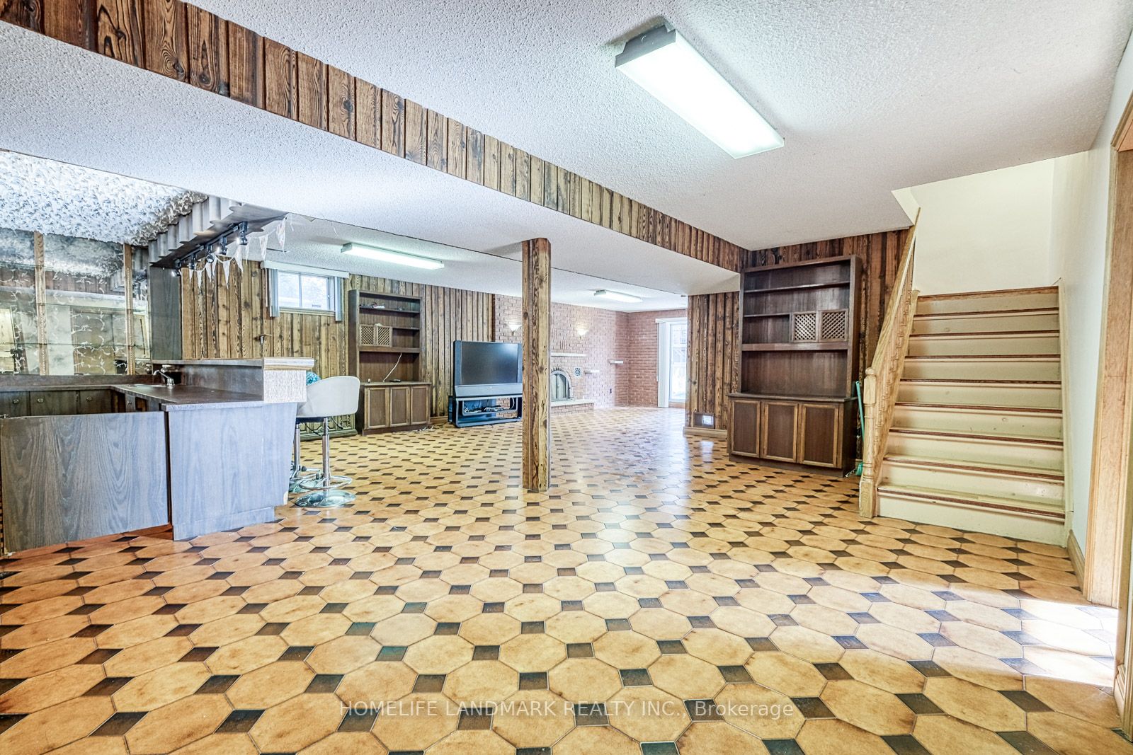 157 Jeanne Dr