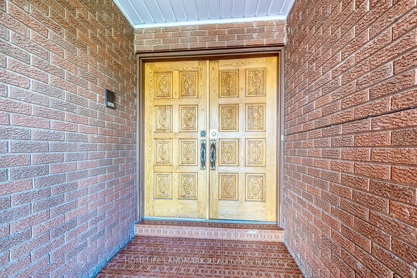 157 Jeanne Dr