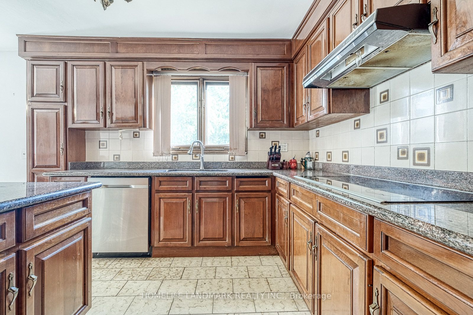 157 Jeanne Dr