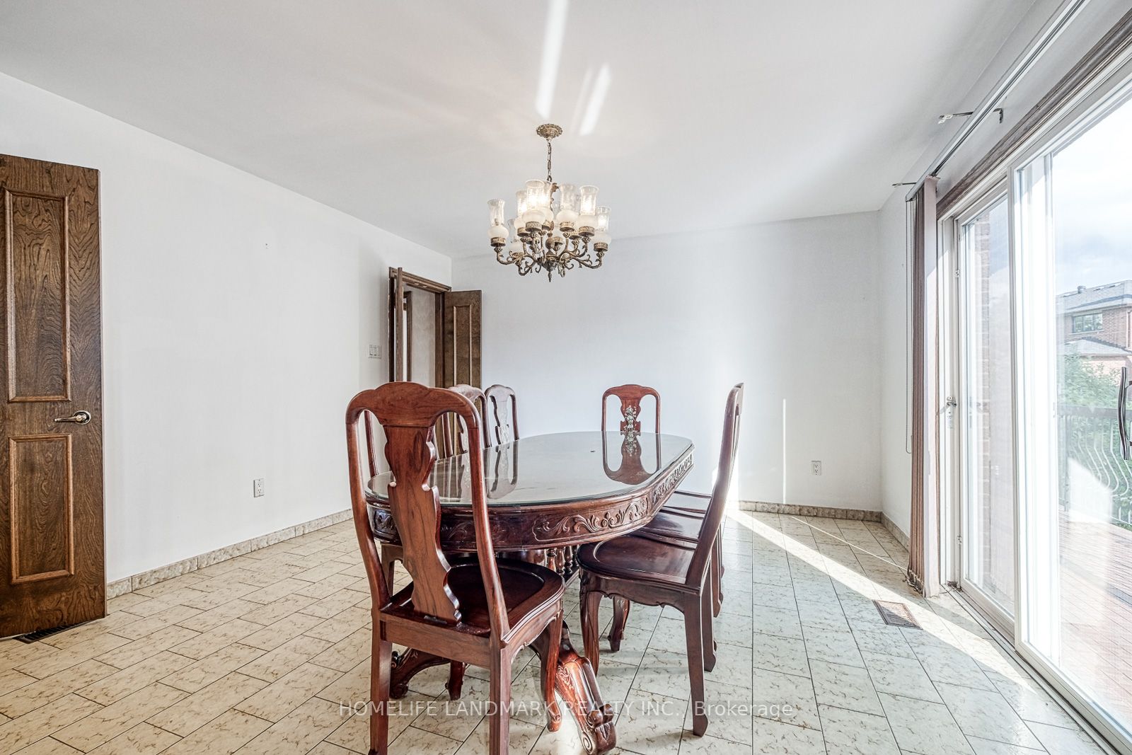 157 Jeanne Dr