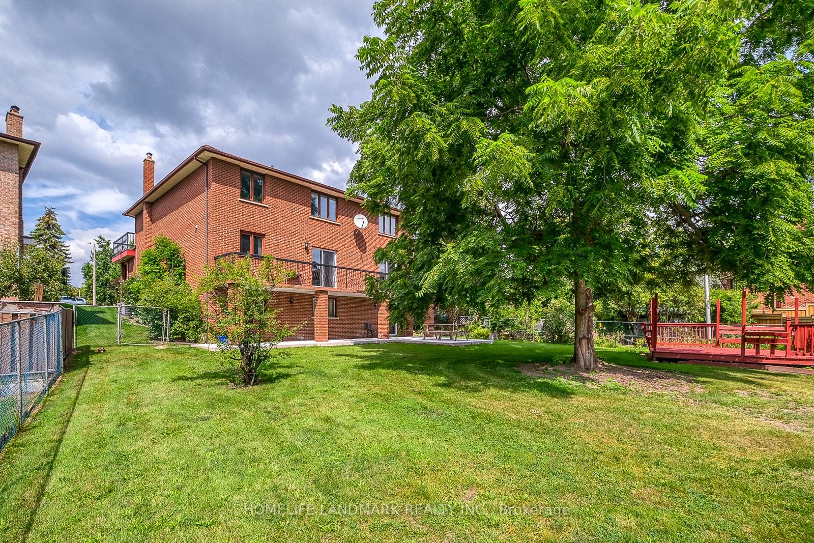 157 Jeanne Dr