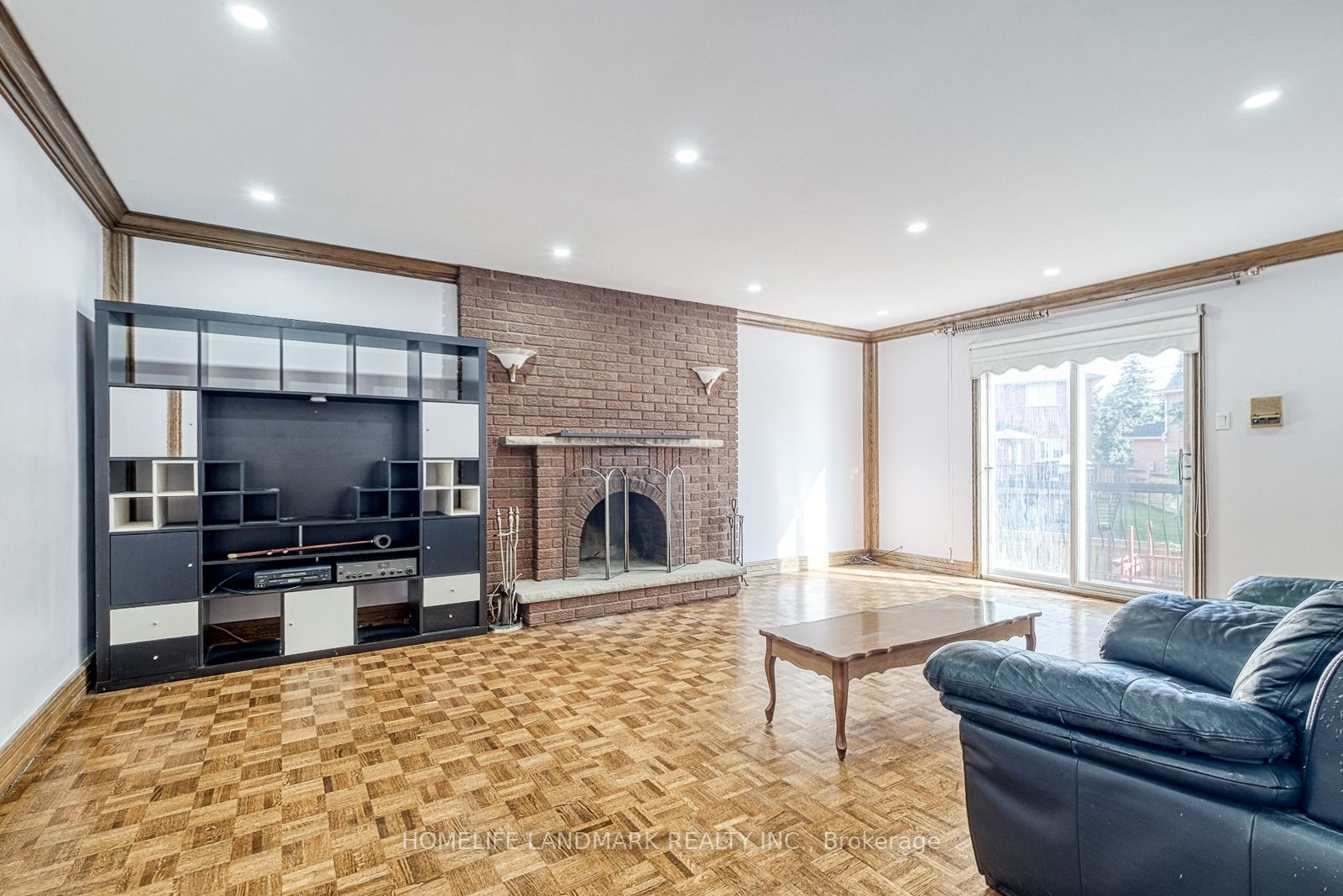 157 Jeanne Dr