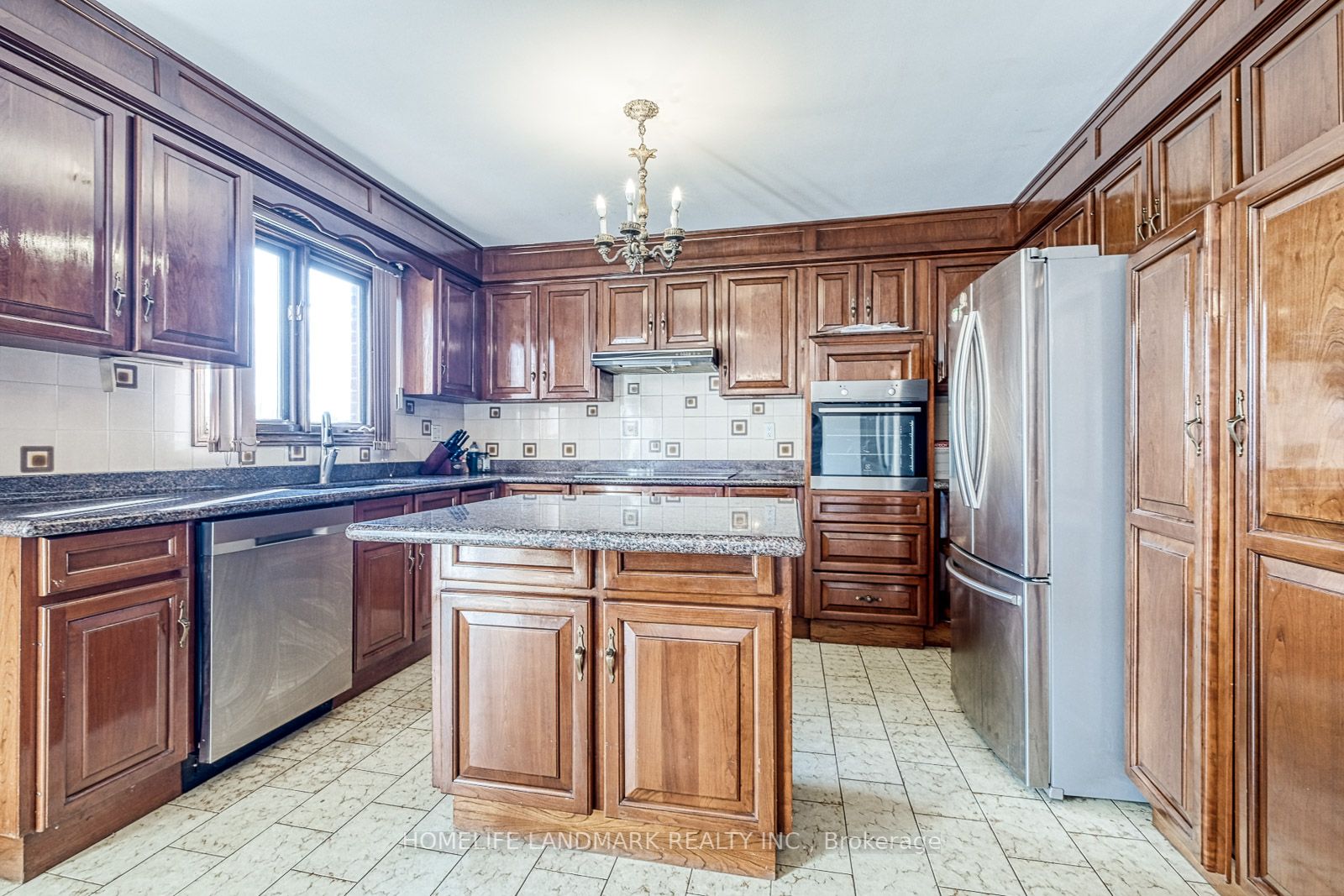 157 Jeanne Dr