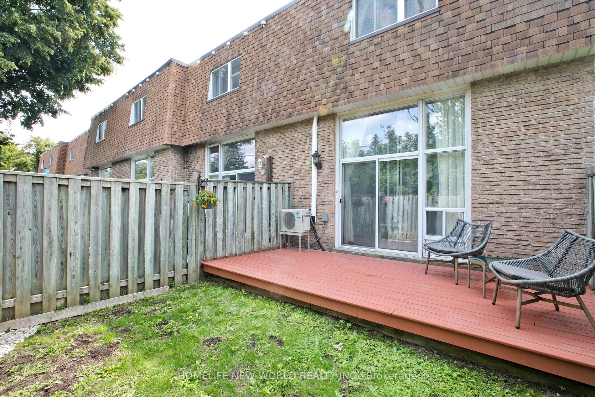 141 Clark Ave, #Th-68