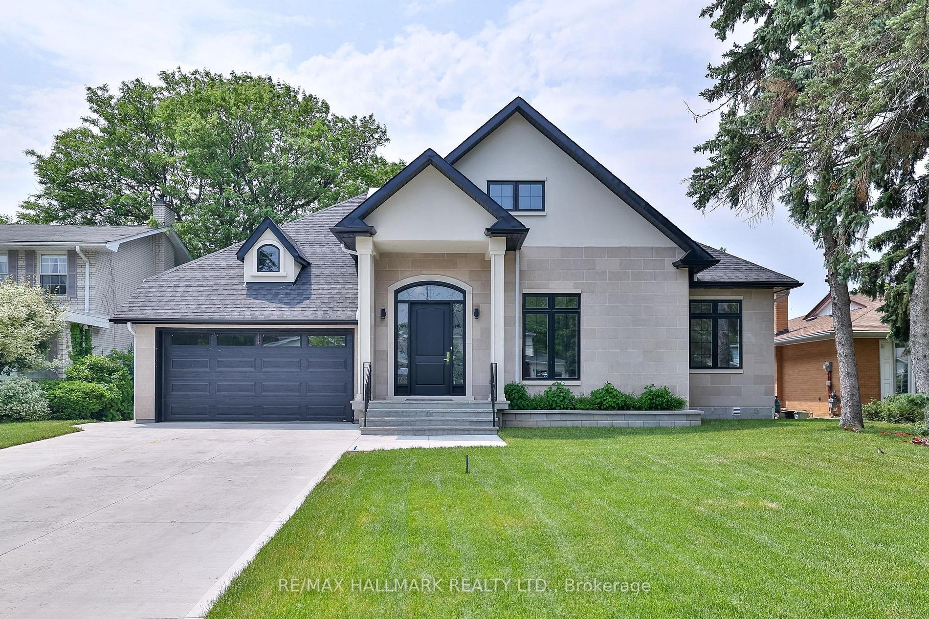 147 Royal Orchard Blvd