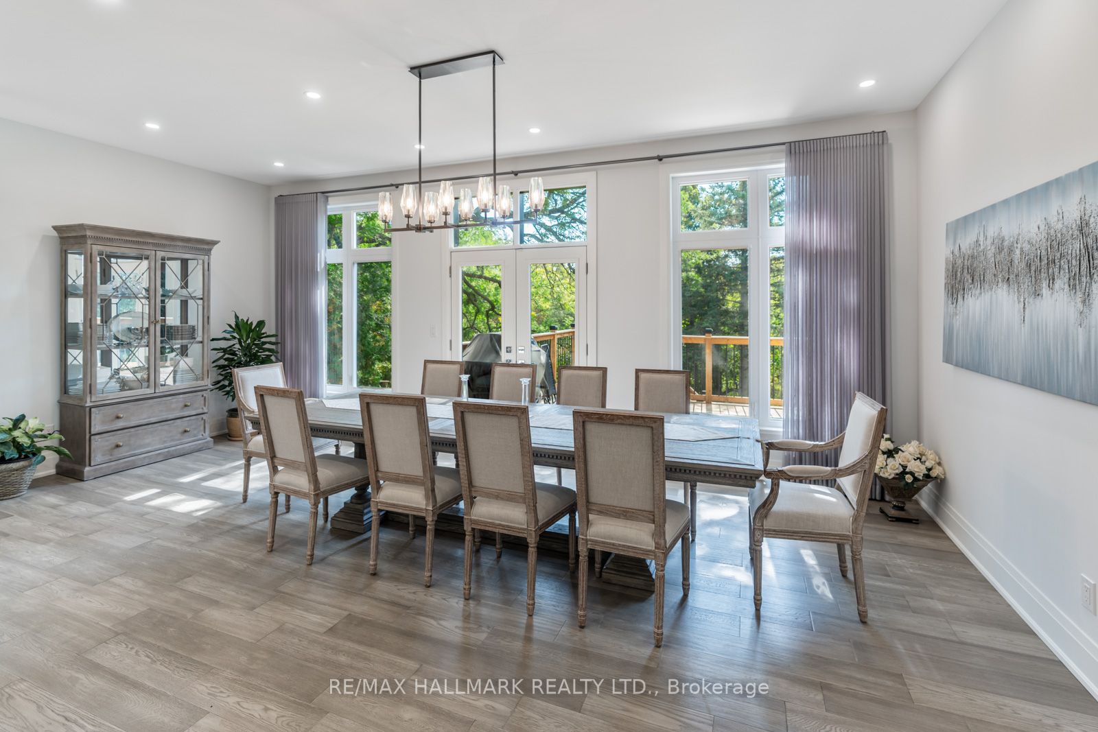 147 Royal Orchard Blvd