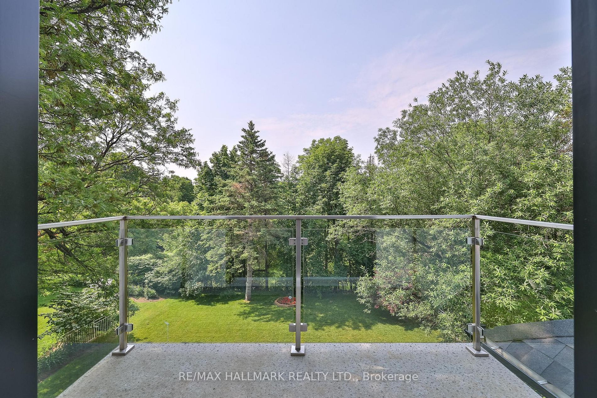 147 Royal Orchard Blvd