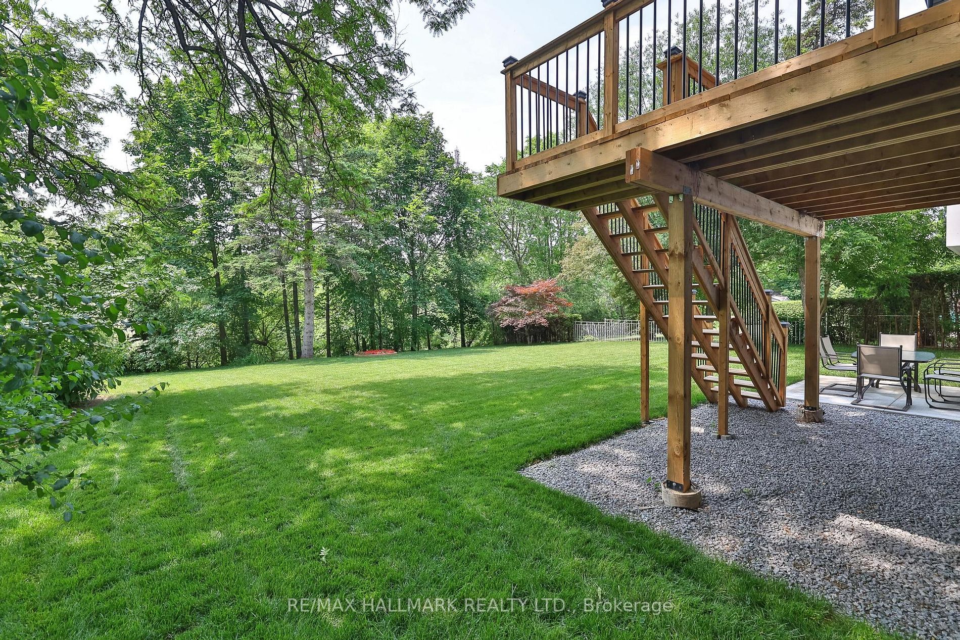 147 Royal Orchard Blvd