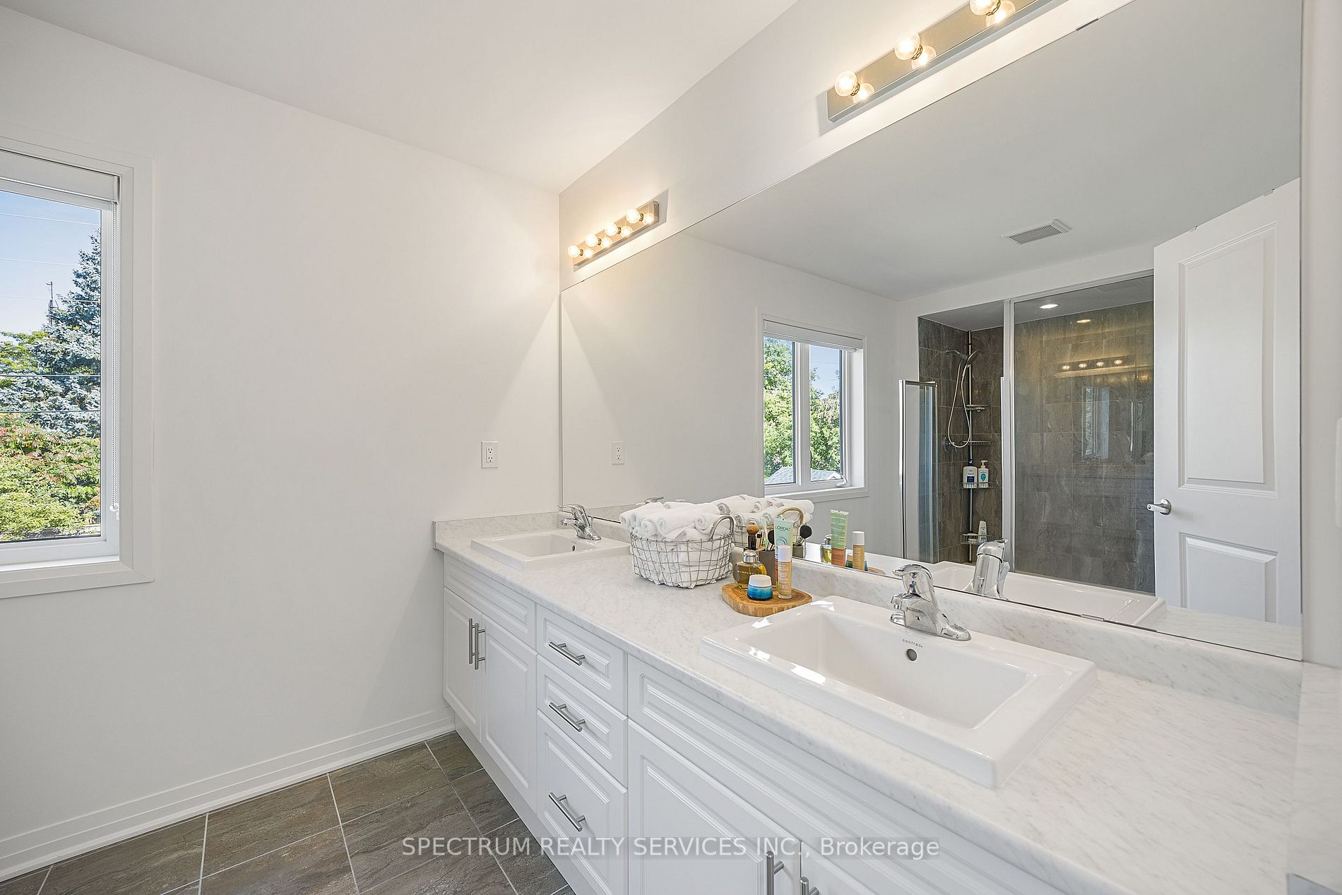 52 Pridham Pl
