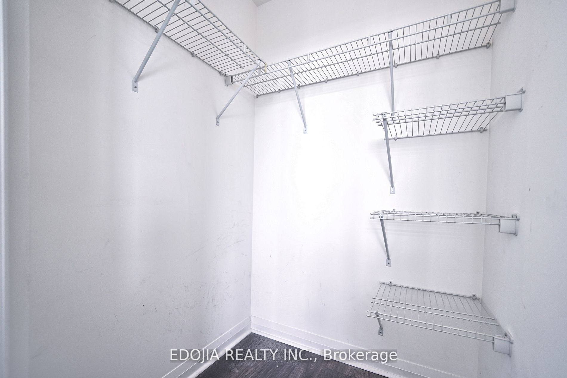 55 Oneida Cres, #Lph04