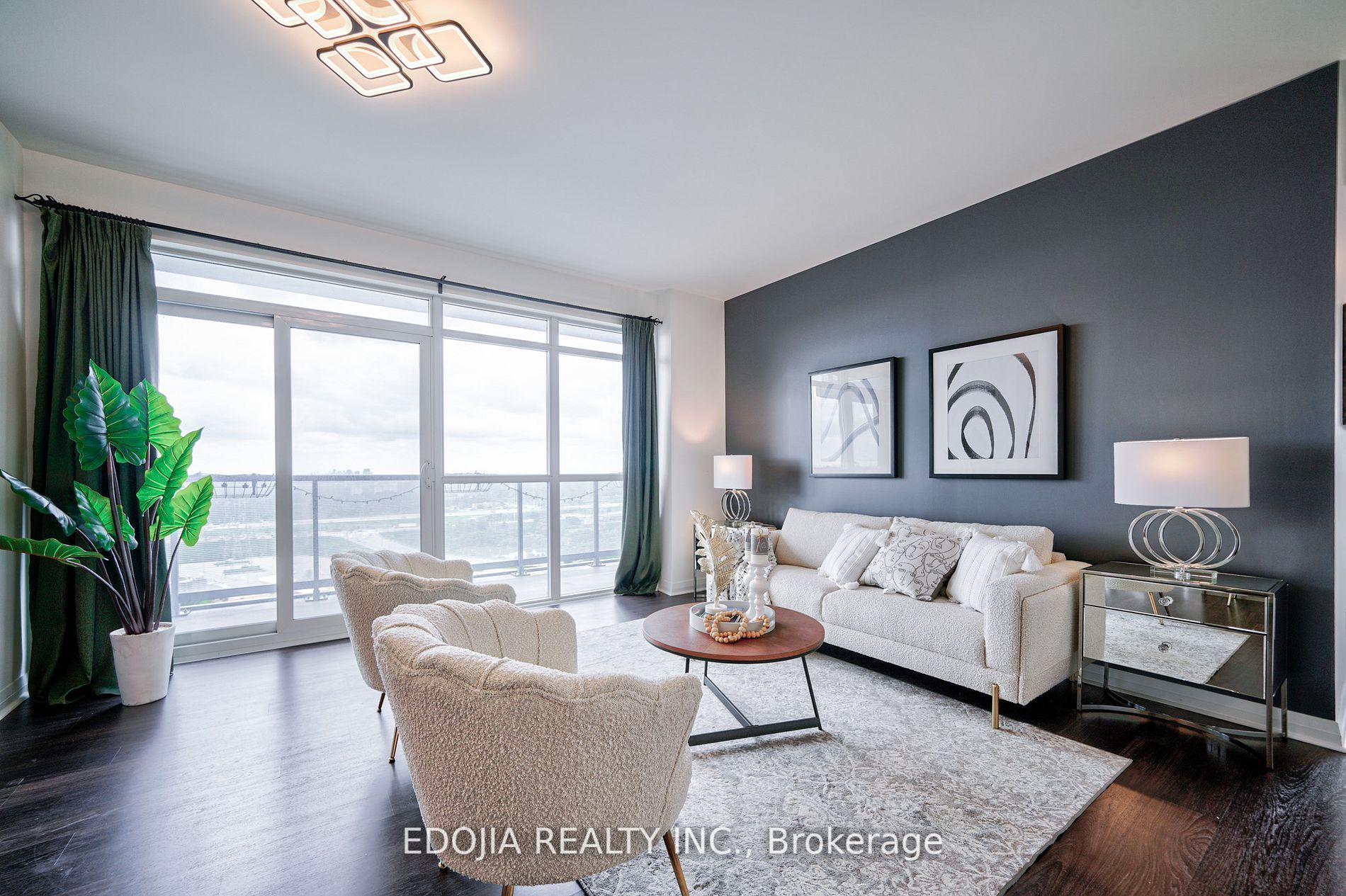 55 Oneida Cres, #Lph04