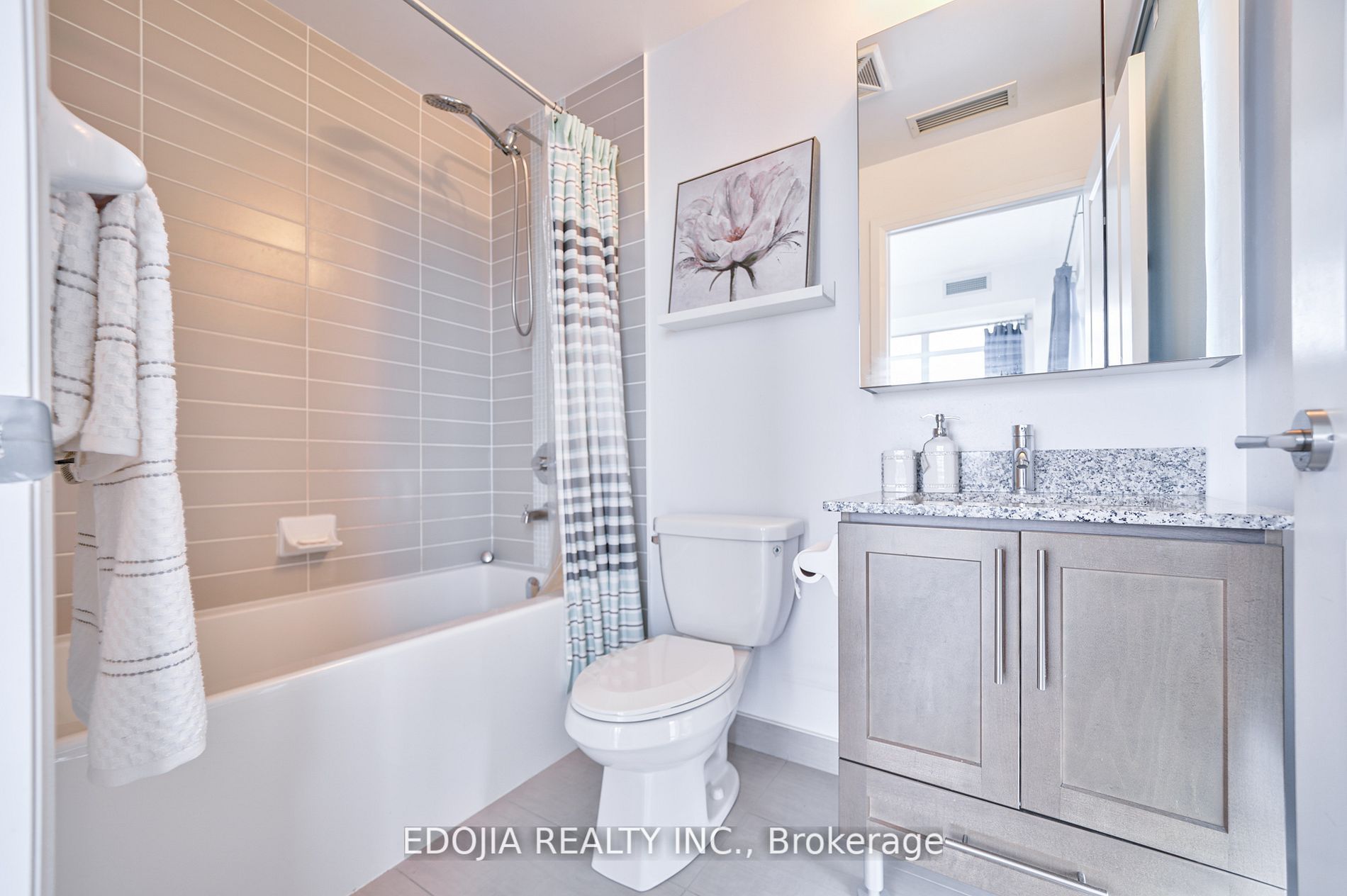 55 Oneida Cres, #Lph04
