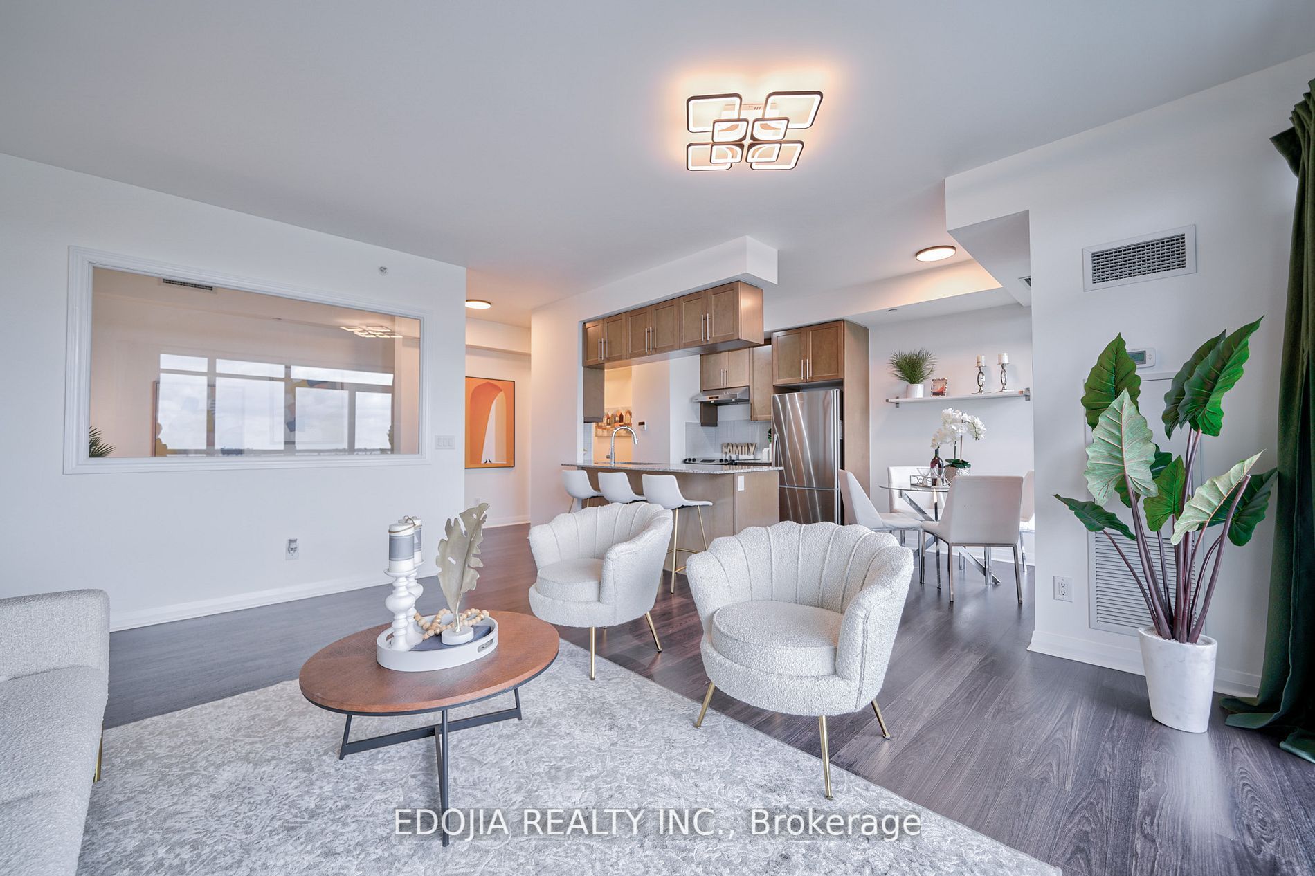 55 Oneida Cres, #Lph04