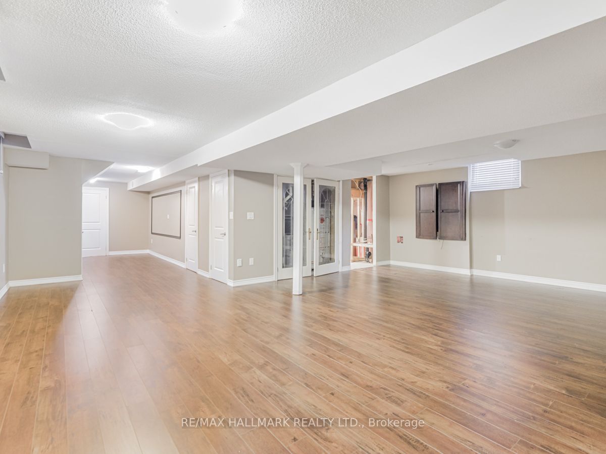 12 Mckenzie Way