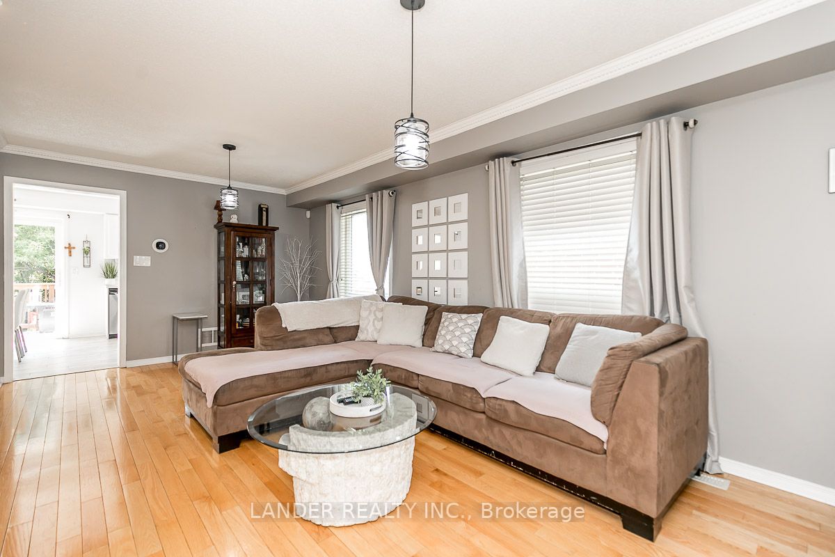 304 Silken Laumann Dr