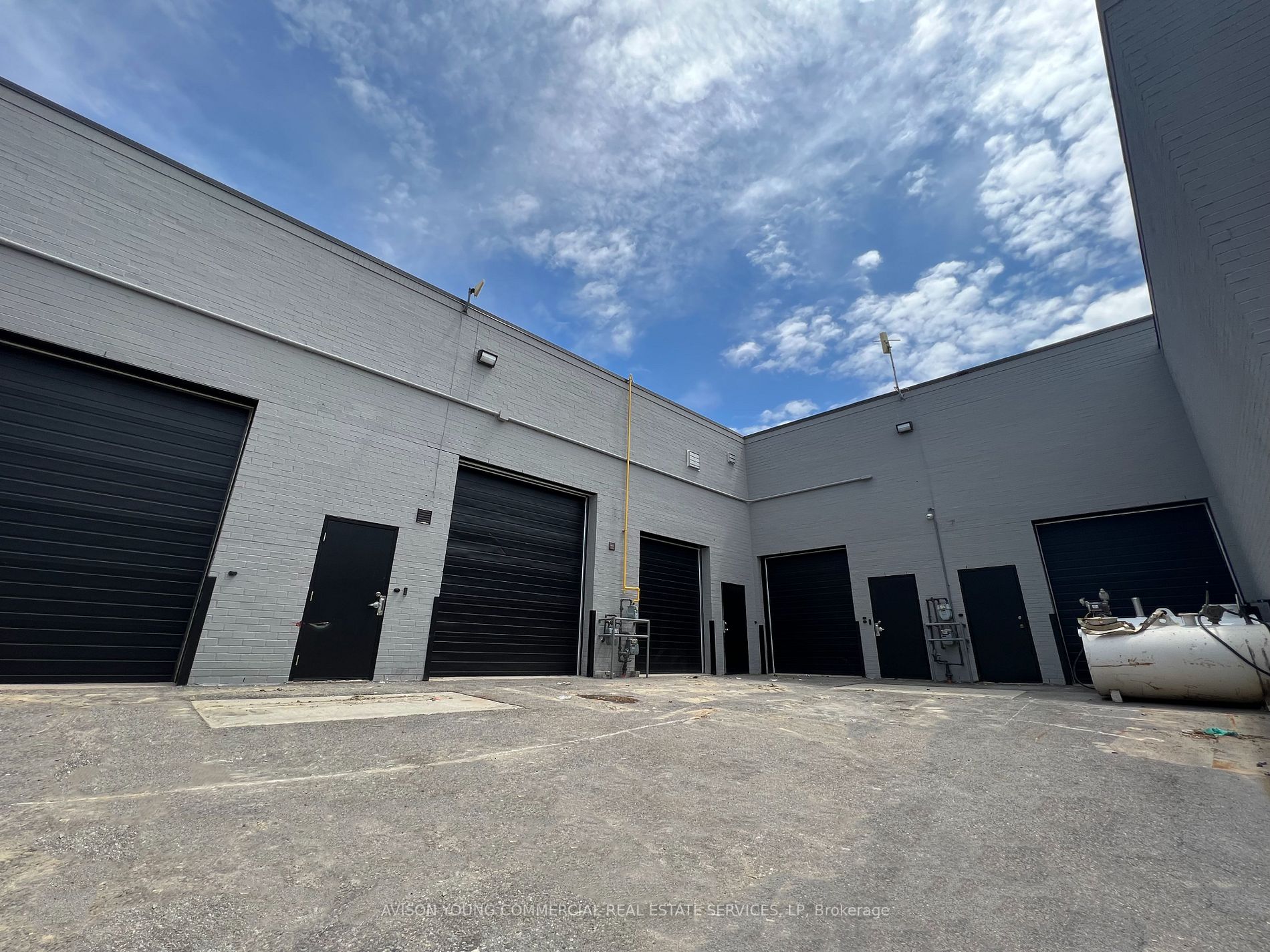 410 Chrislea Rd, #14 - 16