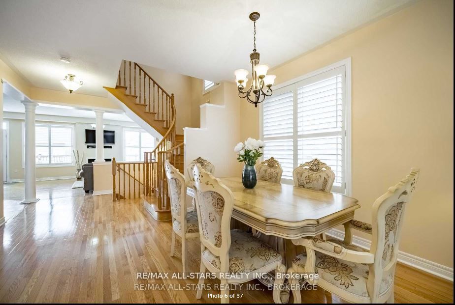 156 Manley Ave