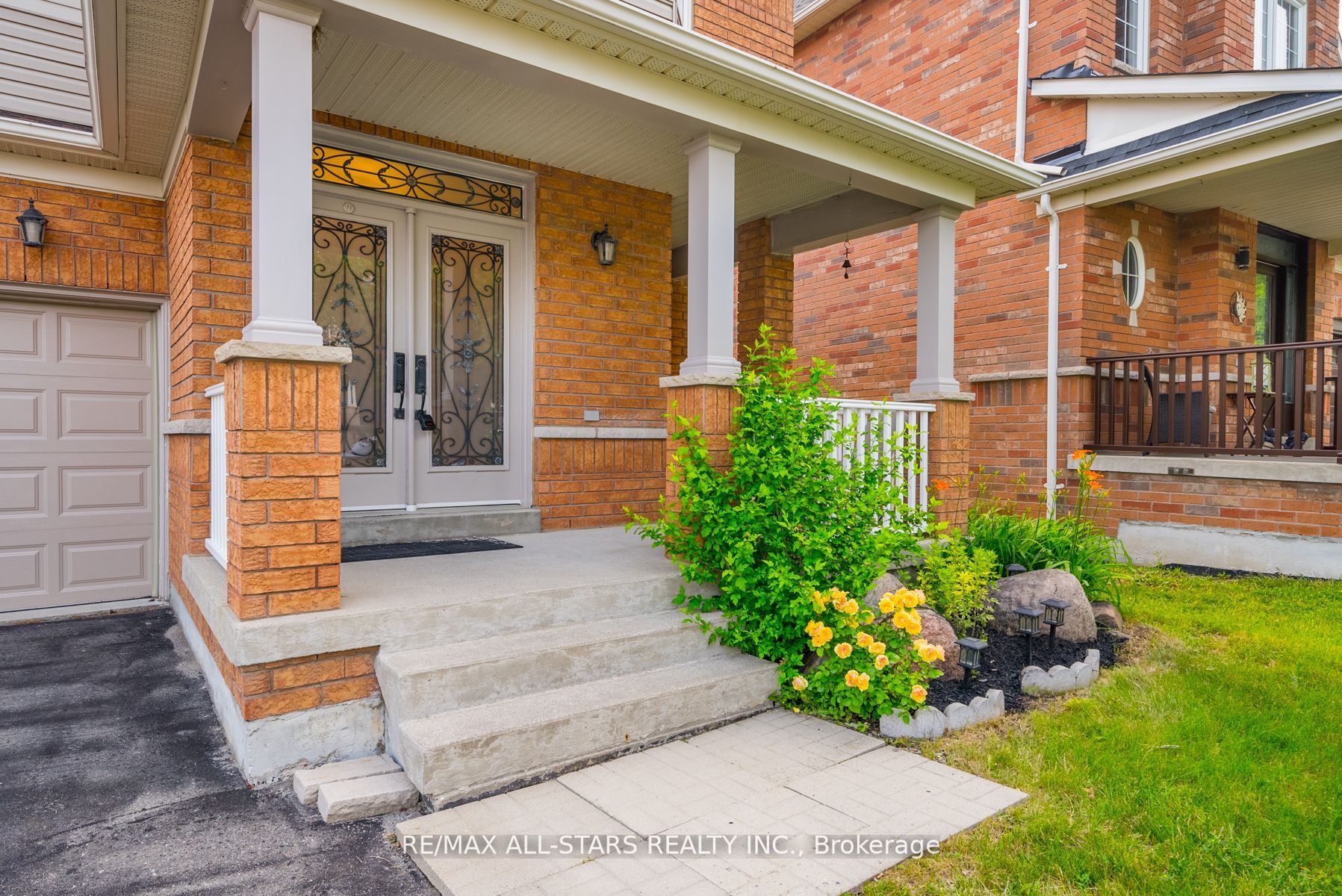 156 Manley Ave