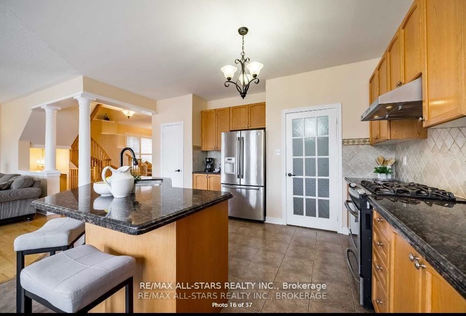156 Manley Ave