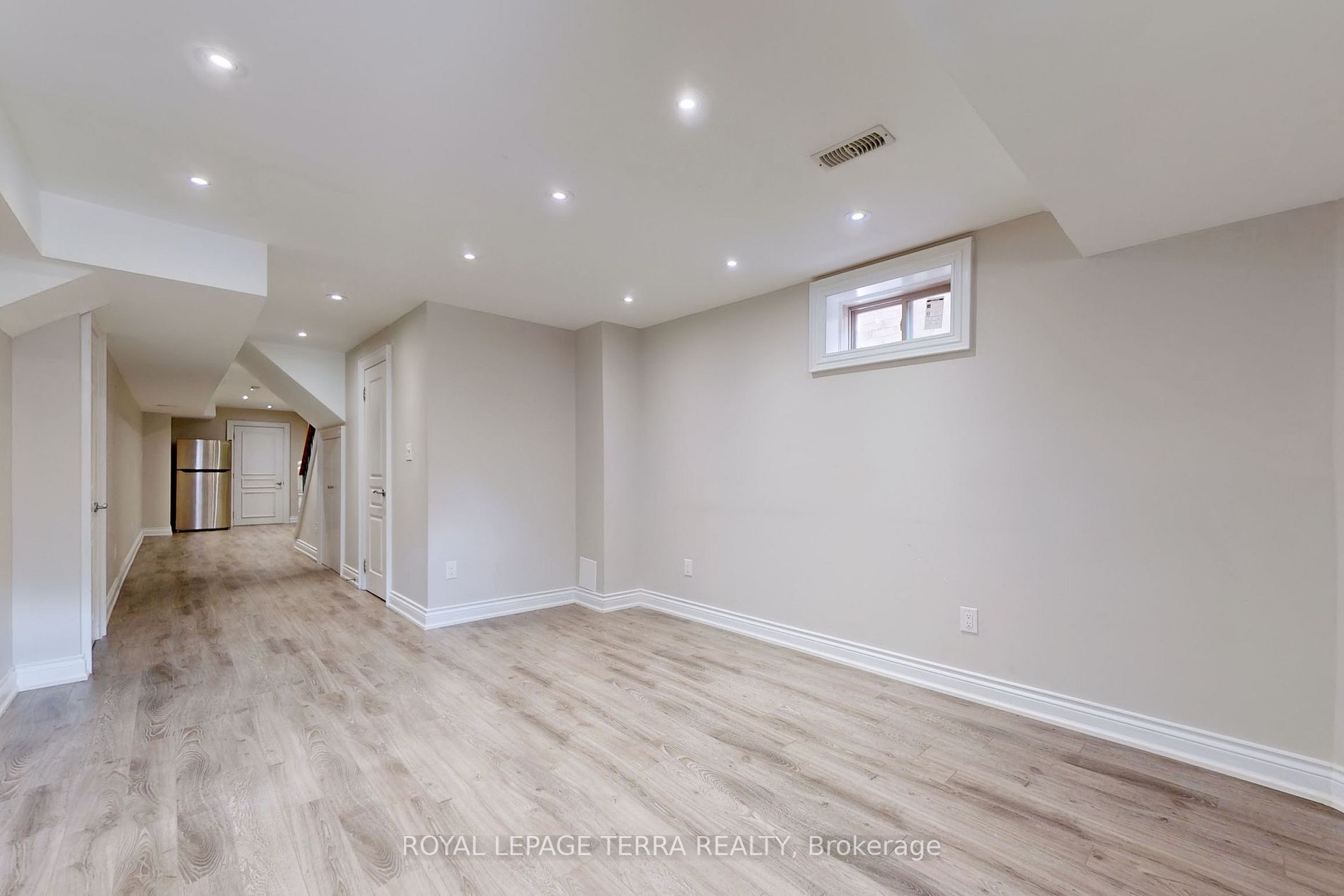 172 Pelee Ave